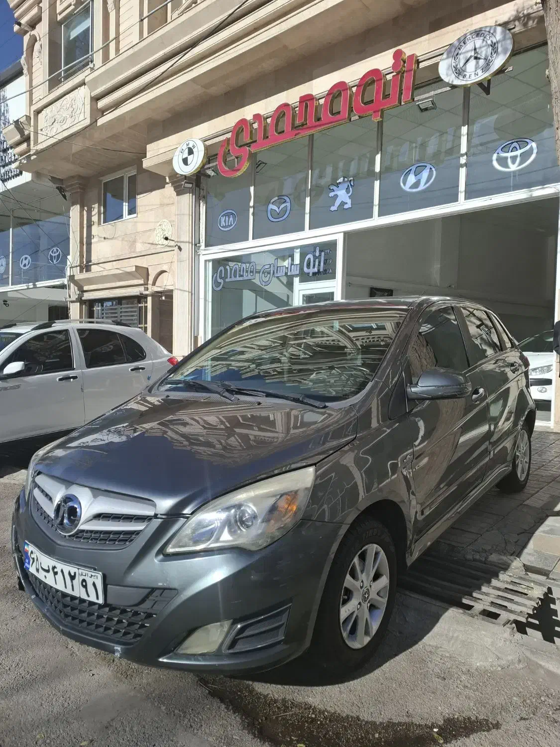 خودرو بایک، سابرینا مونتاژ آگهی ann_21282112