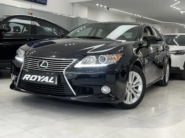 خودرو لکسوس، ES آگهی ann_21282819