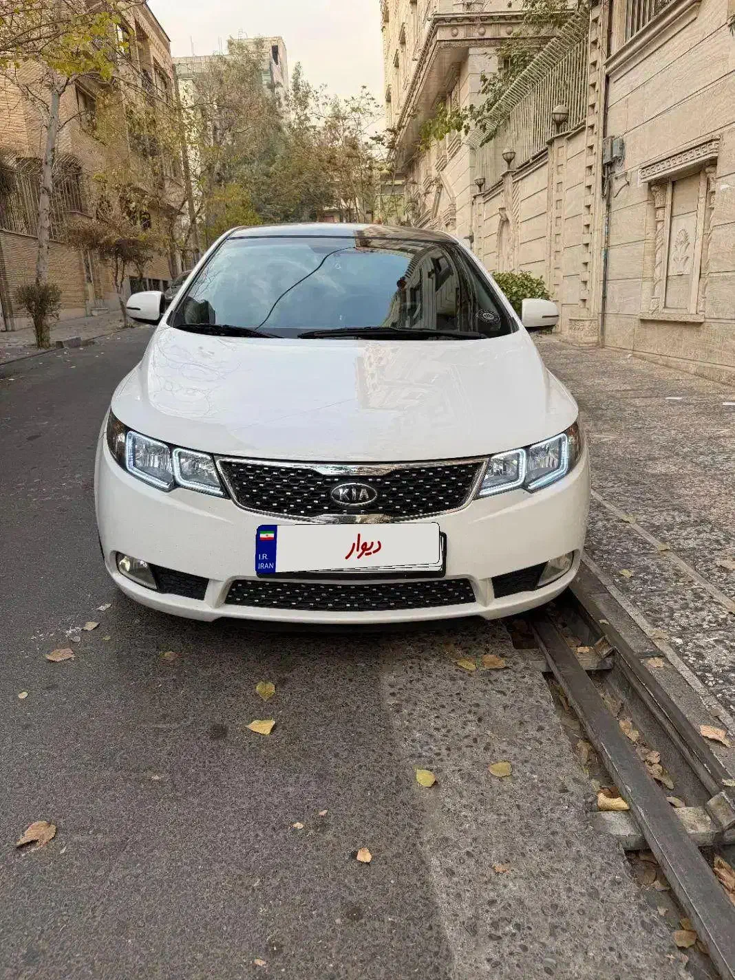 خودرو کیا، سراتو مونتاژ آگهی ann_21283275