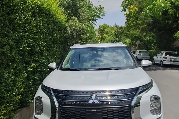 خودرو میتسوبیشی، اوتلندر آگهی ann_21285328