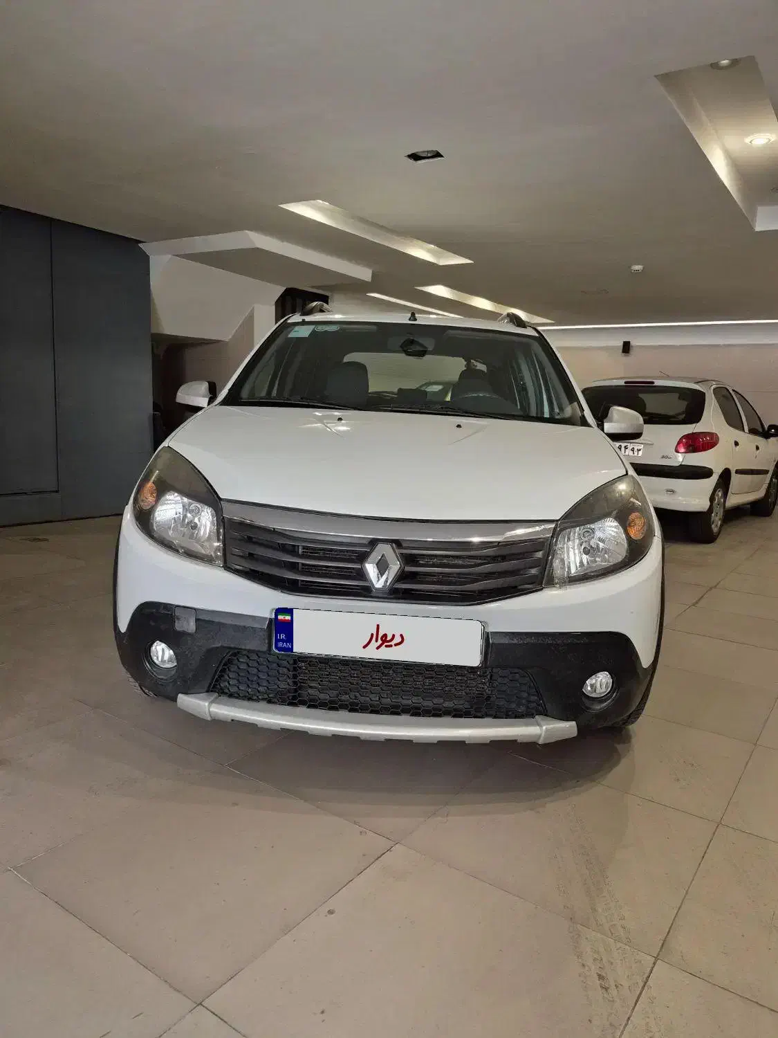 خودرو رنو، ساندرو استپ وی آگهی ann_21286053