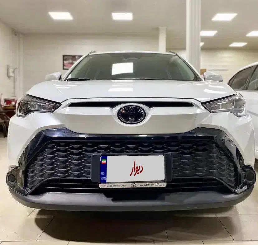 خودرو تویوتا، فرانت لندر آگهی ann_21287270