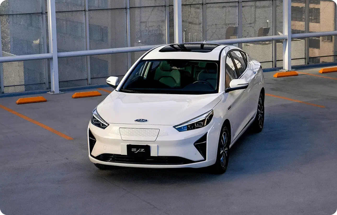 خودرو کی ام سی، EJ7 آگهی ann_21289163