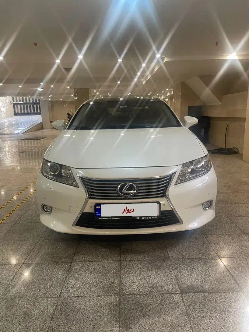 خودرو لکسوس، ES آگهی ann_21290738