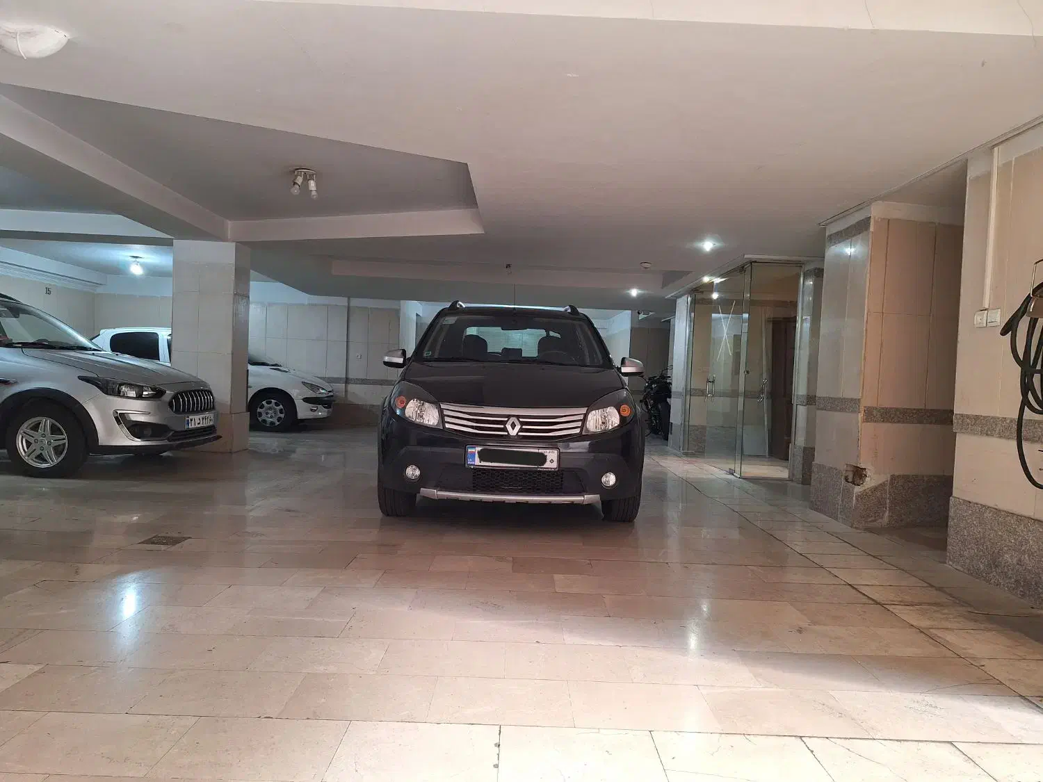 خودرو رنو، ساندرو استپ وی آگهی ann_21292493