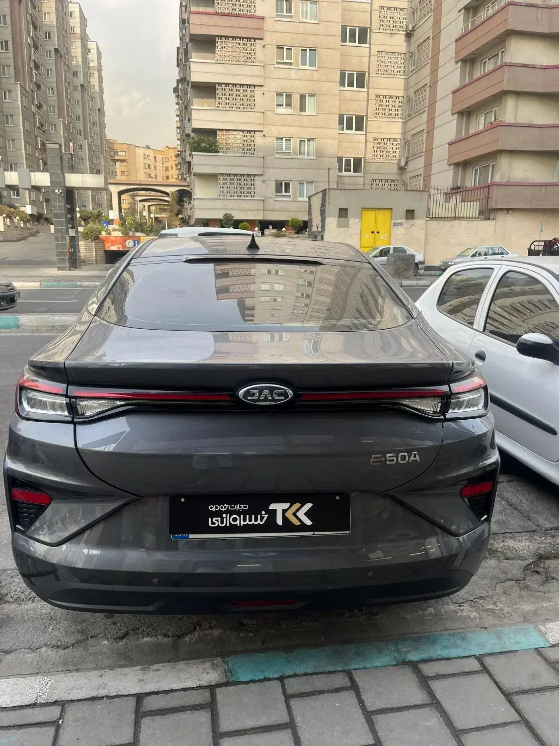 خودرو کی ام سی، EJ7 آگهی ann_21355776