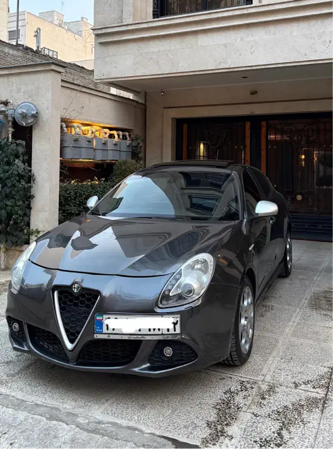 خودرو آلفارومئو، جولیتا آگهی ann_22437796