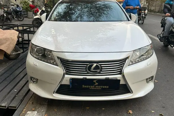 خودرو لکسوس، ES آگهی ann_22445087