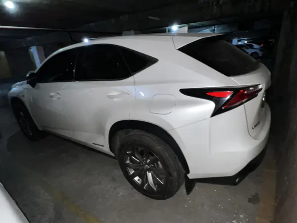 خودرو لکسوس، NX هیبرید آگهی ann_22445307