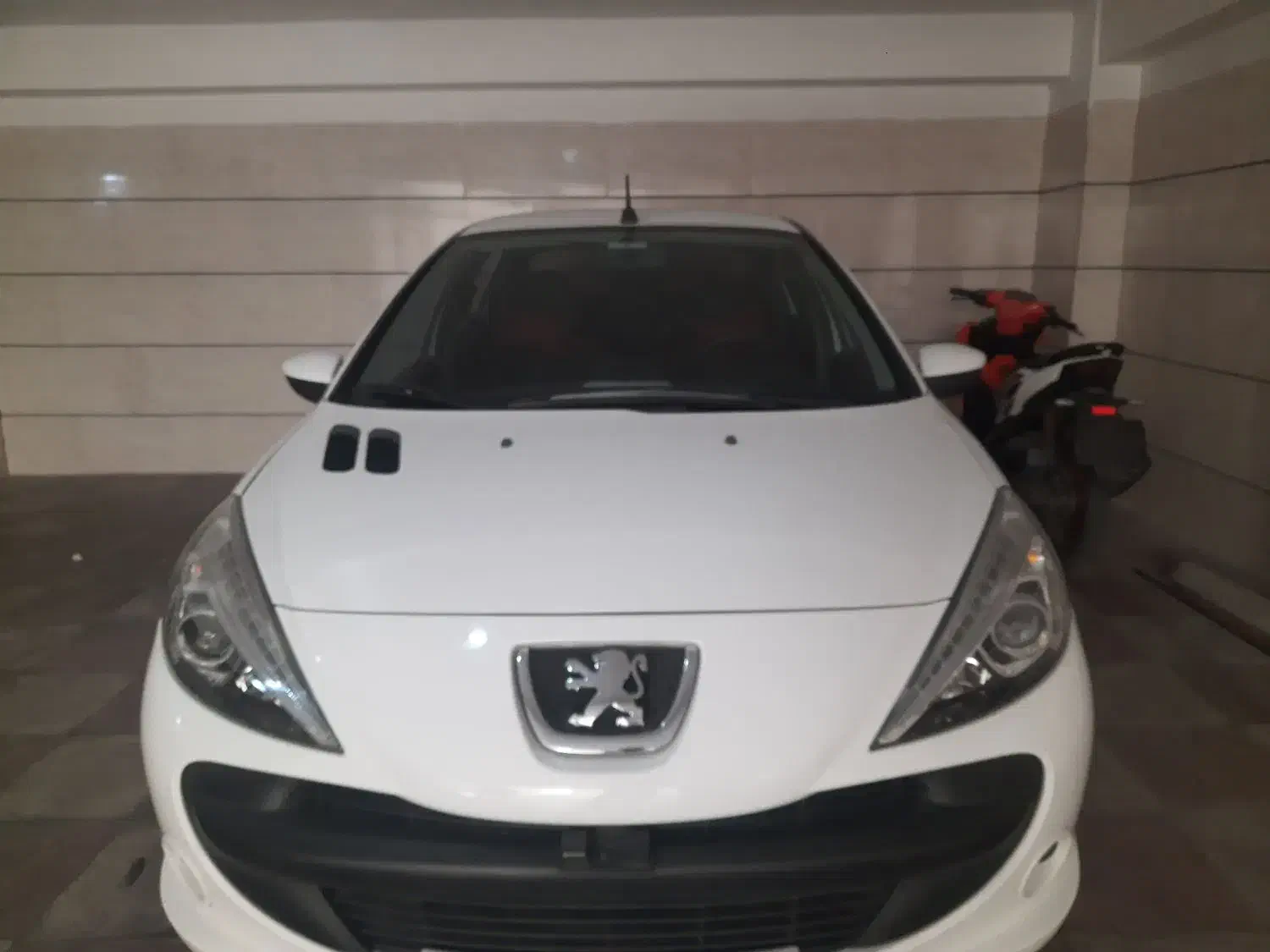 خودرو پژو، ۲۰۷ صندوق دار آگهی ann_22446621