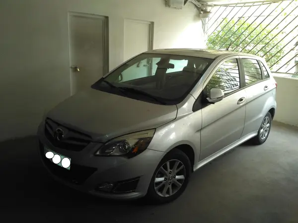 خودرو بایک، سابرینا مونتاژ آگهی ann_22451074