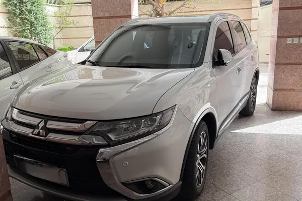 خودرو میتسوبیشی، اوتلندر آگهی ann_22458099