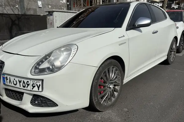 خودرو آلفارومئو، جولیتا آگهی ann_22459445