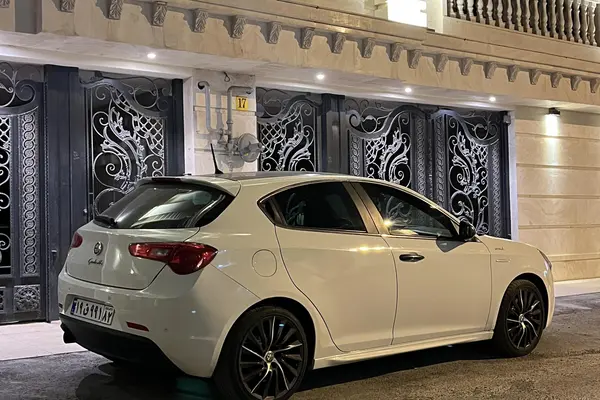 خودرو آلفارومئو، جولیتا آگهی ann_22464025