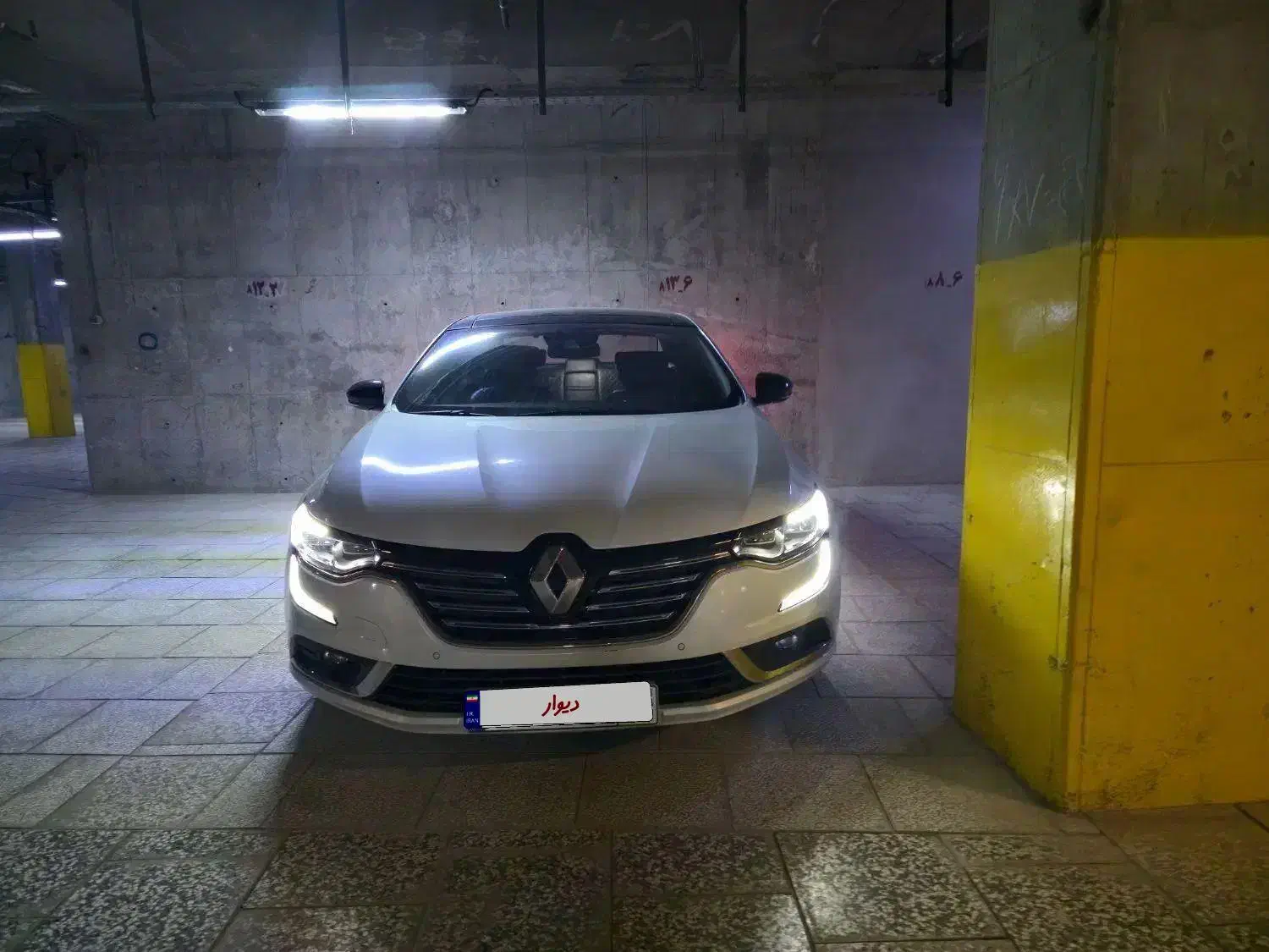 خودرو رنو، تالیسمان آگهی ann_22465404