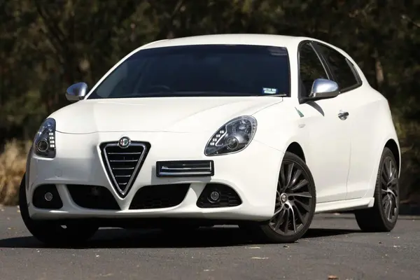 خودرو آلفارومئو، جولیتا آگهی ann_22467075