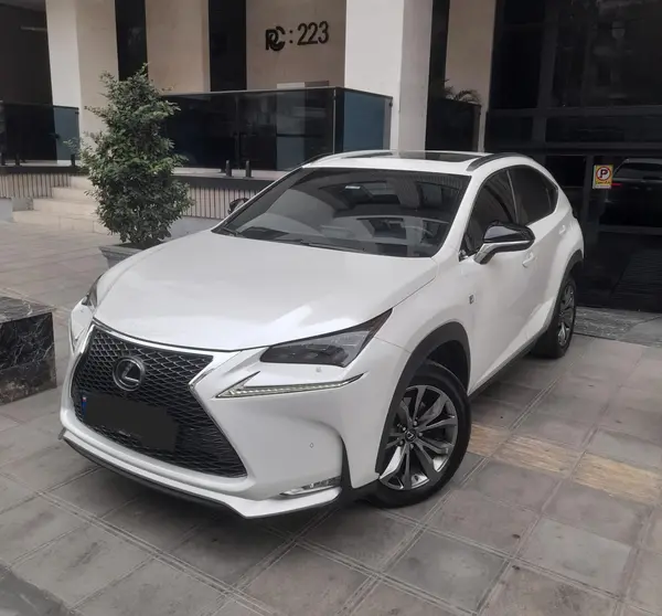 خودرو لکسوس، NX آگهی ann_22478996