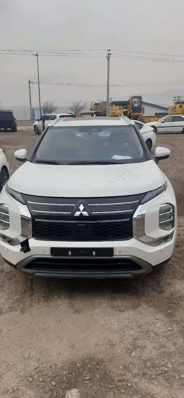 خودرو میتسوبیشی، اوتلندر آگهی ann_22479272