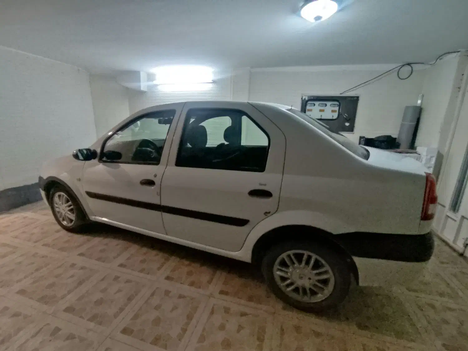 خودرو رنو، پارس تندر آگهی ann_22480460