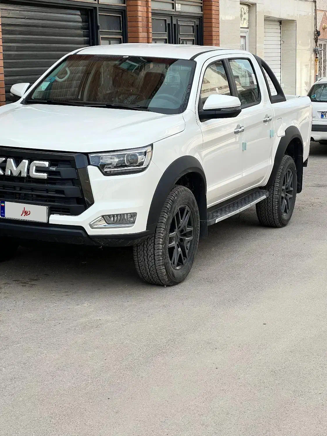 خودرو کی ام سی، T8 آگهی ann_22482697