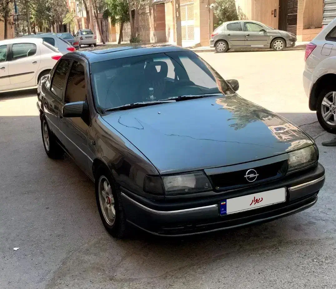 خودرو اپل، وکترا آگهی ann_22490536