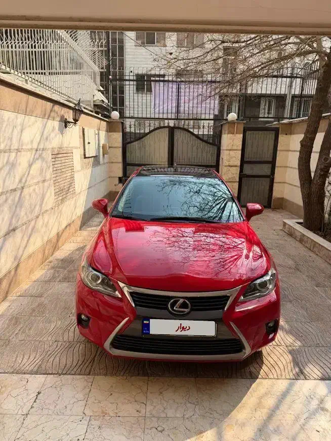 خودرو لکسوس، CT آگهی ann_22503604