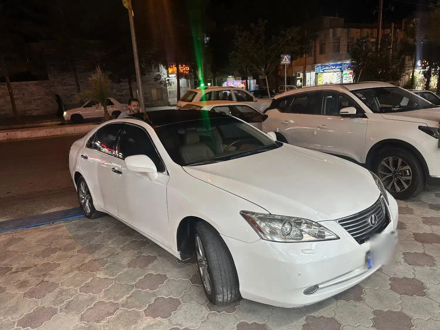 خودرو لکسوس، ES آگهی ann_23175446