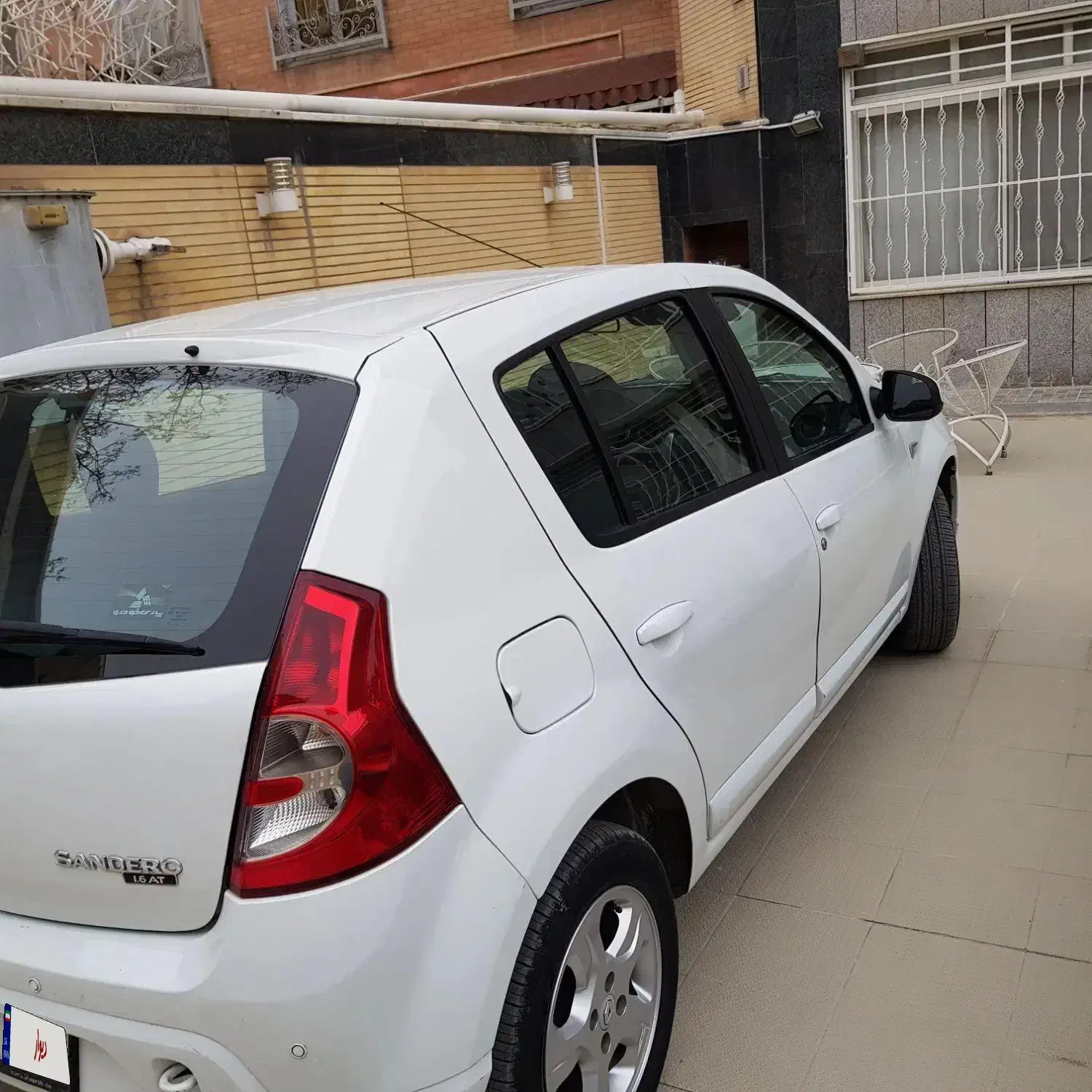 خودرو رنو، ساندرو آگهی ann_23189082