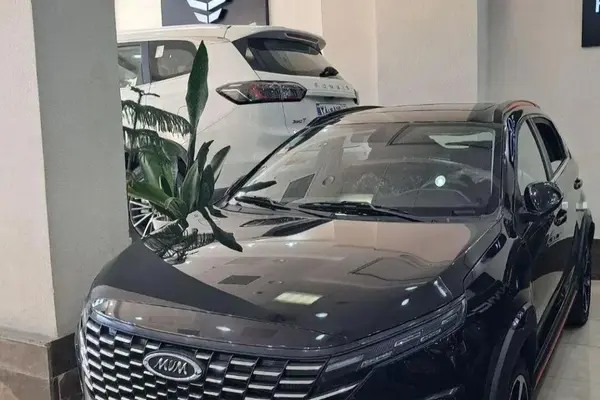 خودرو ام وی ام، X33 کراس آگهی ann_23189390