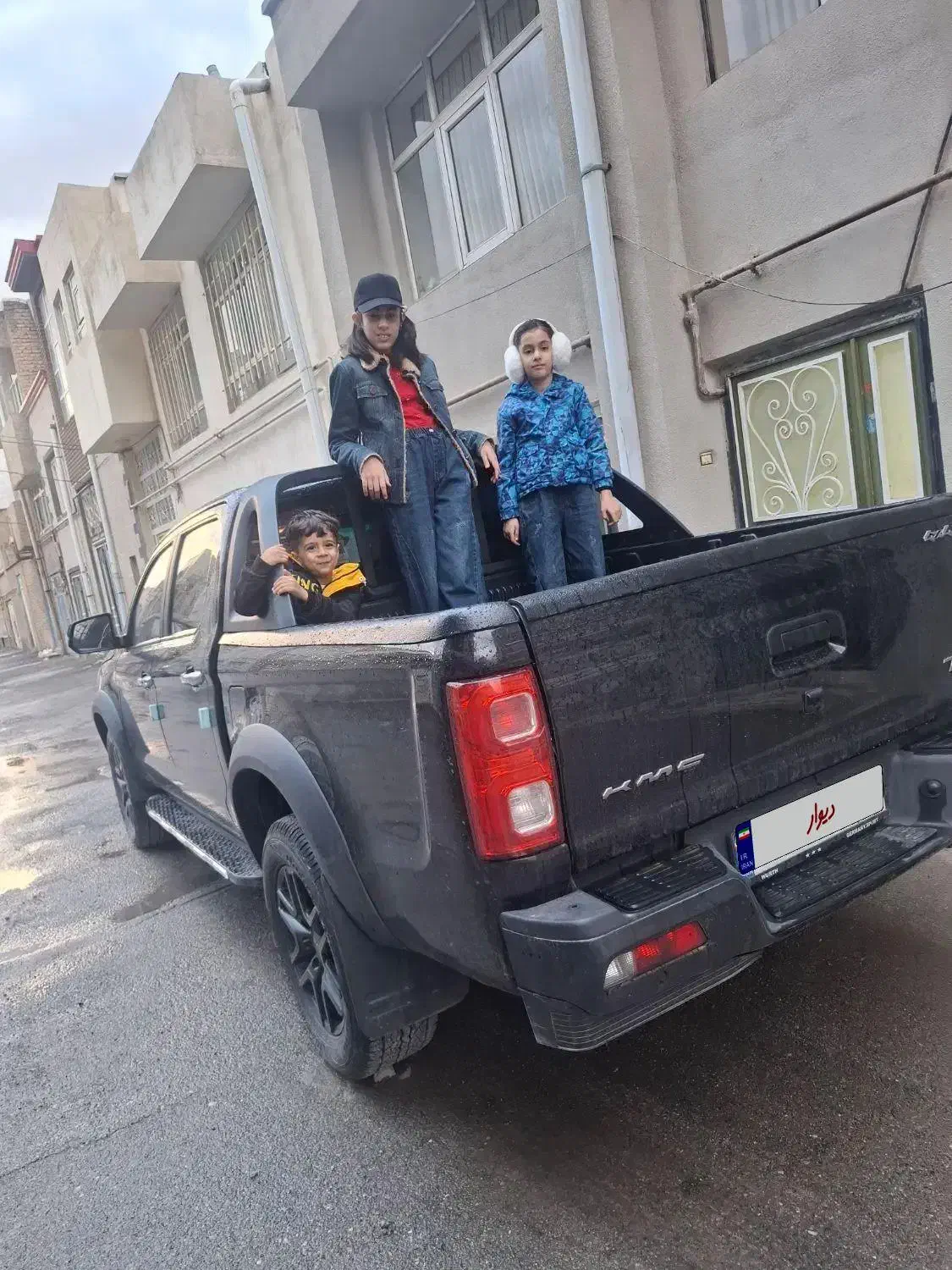 خودرو کی ام سی، T8 آگهی ann_23191957