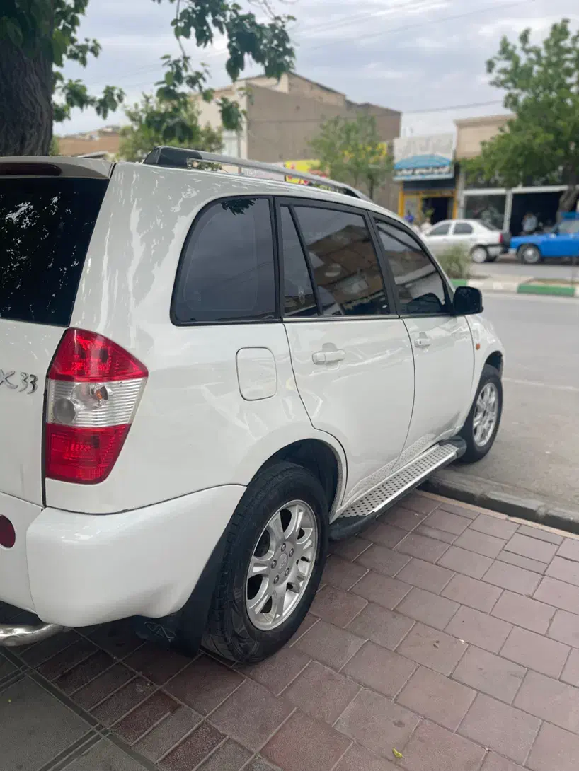 خودرو ام وی ام، X33 آگهی ann_23192404