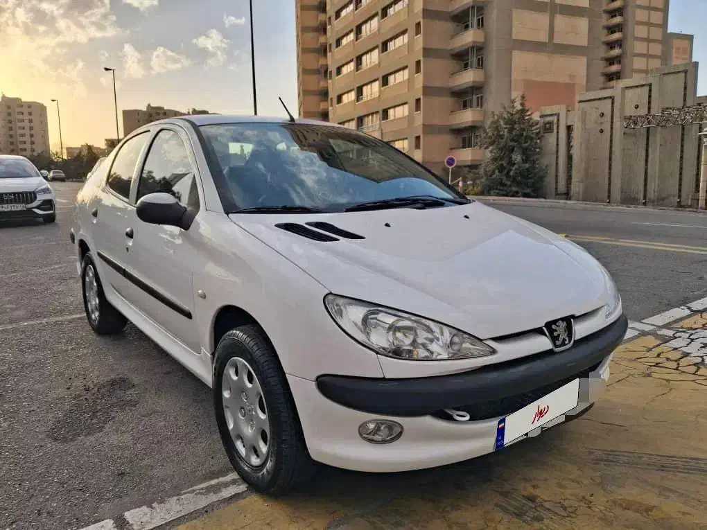 خودرو پژو، ۲۰۶ صندوق دار آگهی ann_23192862