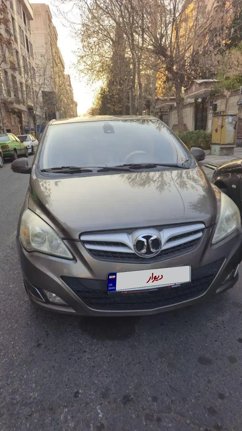 خودرو بایک، سابرینا مونتاژ آگهی ann_23235059