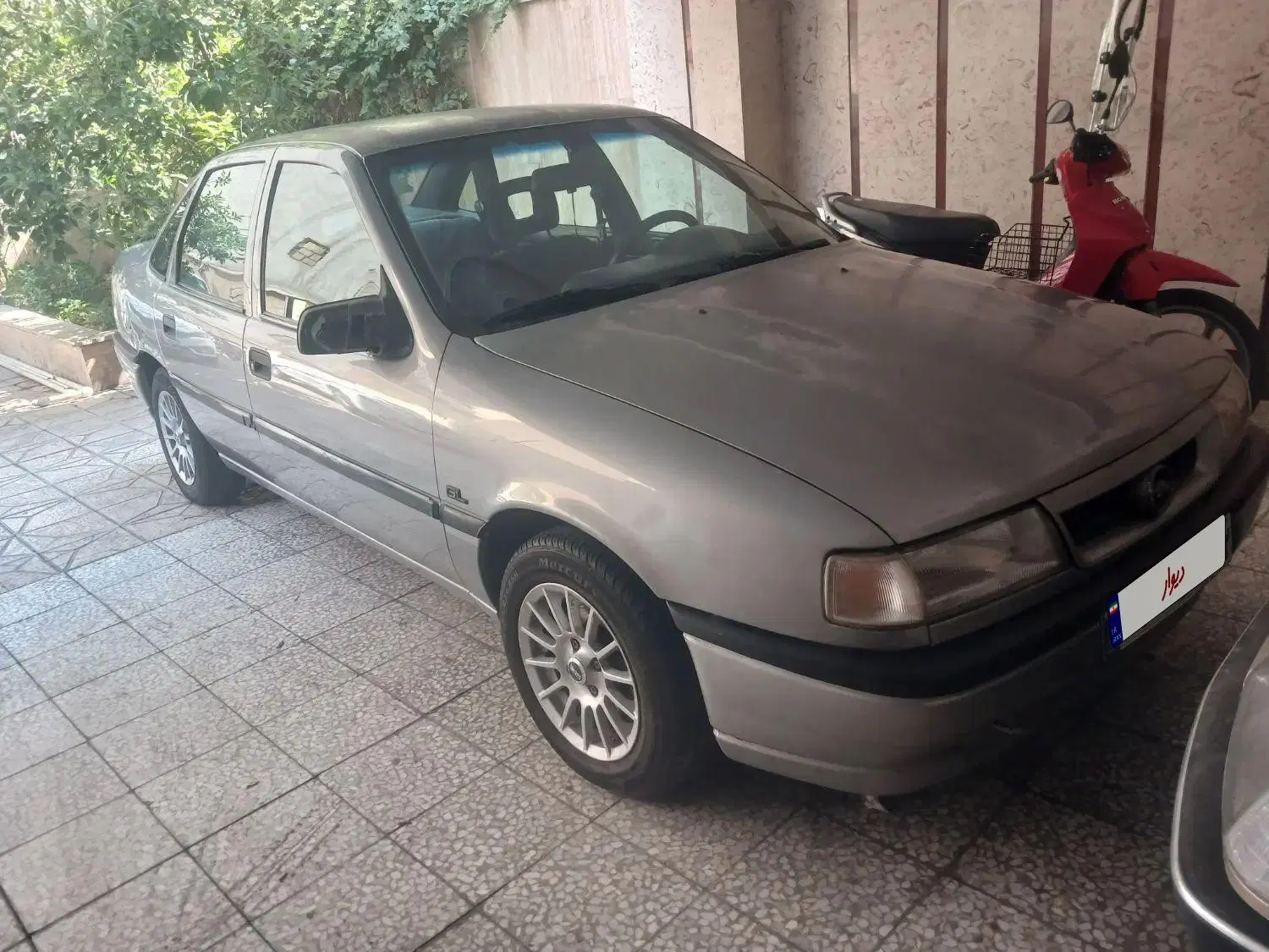 خودرو اپل، وکترا آگهی ann_23607861