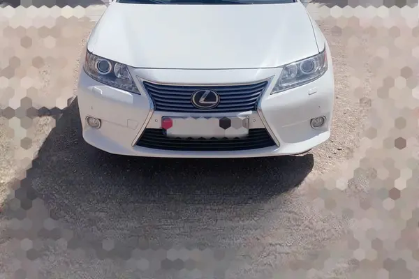 خودرو لکسوس، ES آگهی ann_23681517
