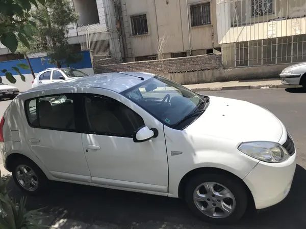 خودرو رنو، ساندرو آگهی ann_23684017
