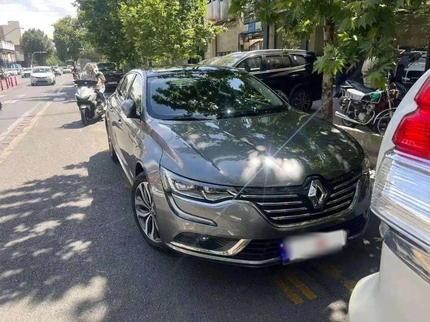 خودرو رنو، تالیسمان آگهی ann_23696295