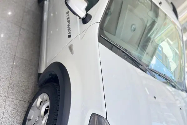 خودرو رنو، ساندرو آگهی ann_23696821