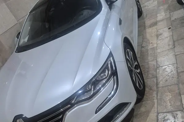 خودرو رنو، تالیسمان آگهی ann_23698999