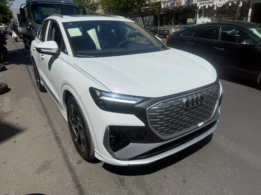 خودرو آئودی، الکتریکی Q4 آگهی ann_23699868