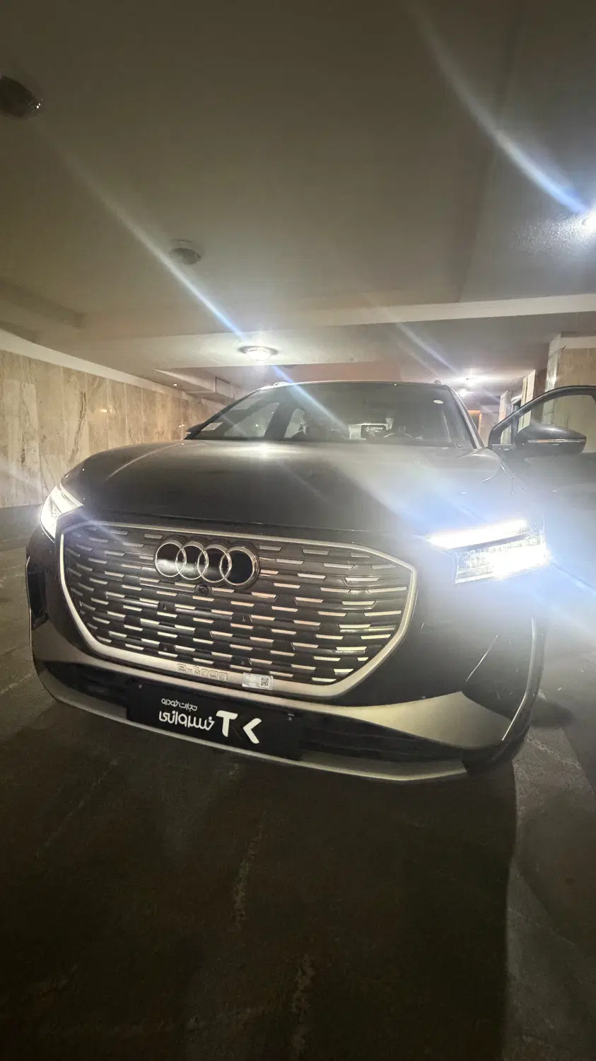 خودرو آئودی، الکتریکی Q4 آگهی ann_23777811