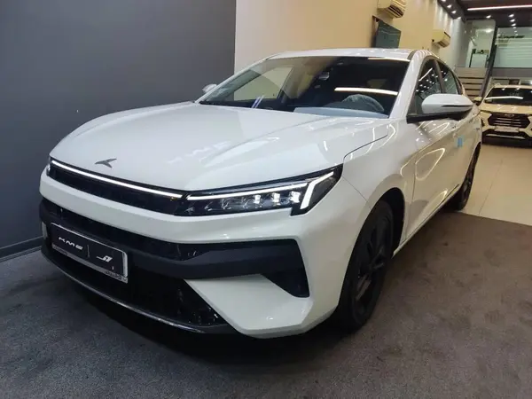 خودرو کی ام سی، J7 آگهی ann_23795006