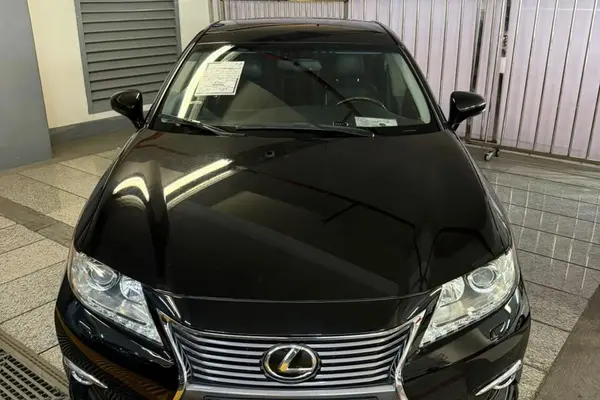 خودرو لکسوس، ES آگهی ann_23818077