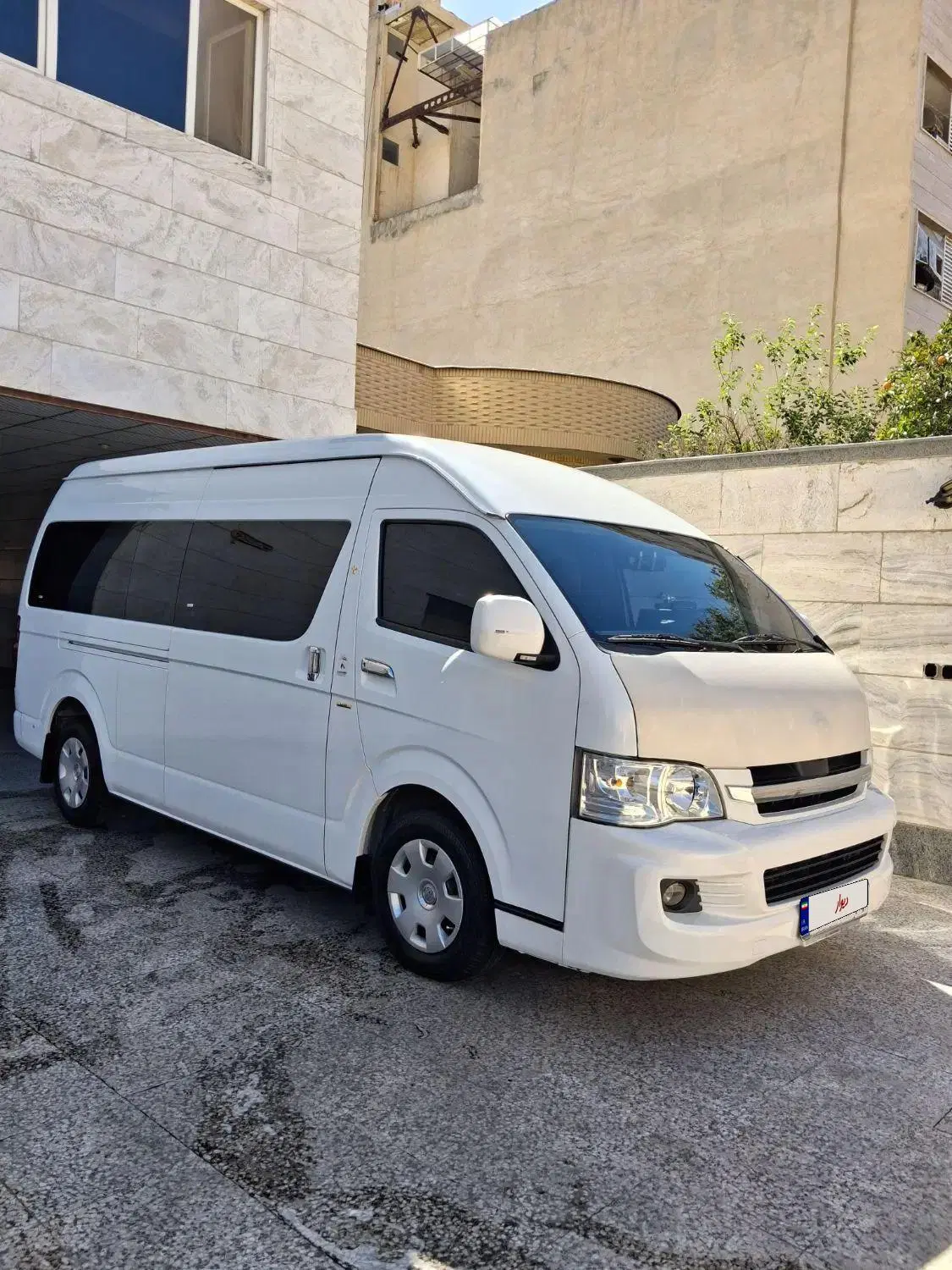 خودرو برلیانس، ون آگهی ann_23866051