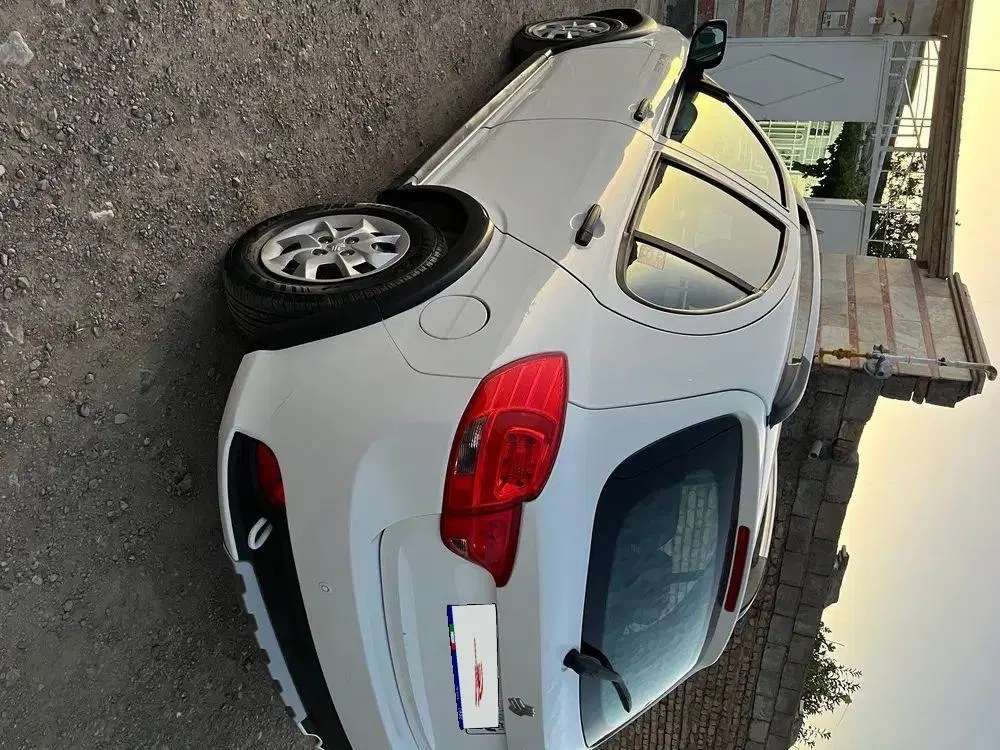 خودرو کوییک، معمولی آگهی ann_23962644