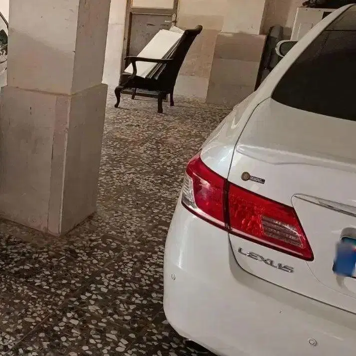 خودرو لکسوس، ES آگهی ann_24327474