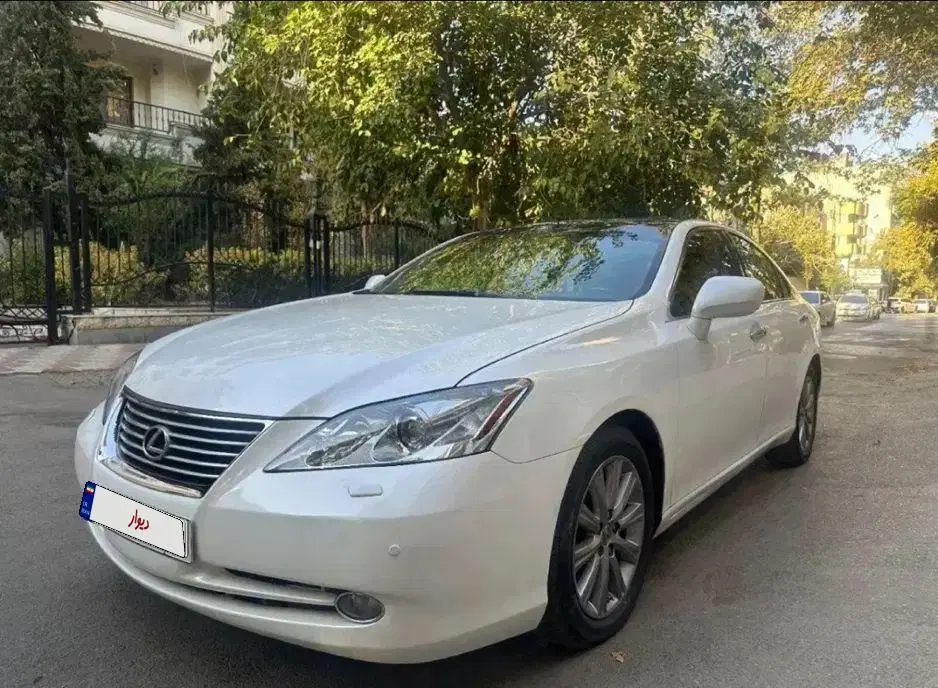 خودرو لکسوس، ES آگهی ann_24344073