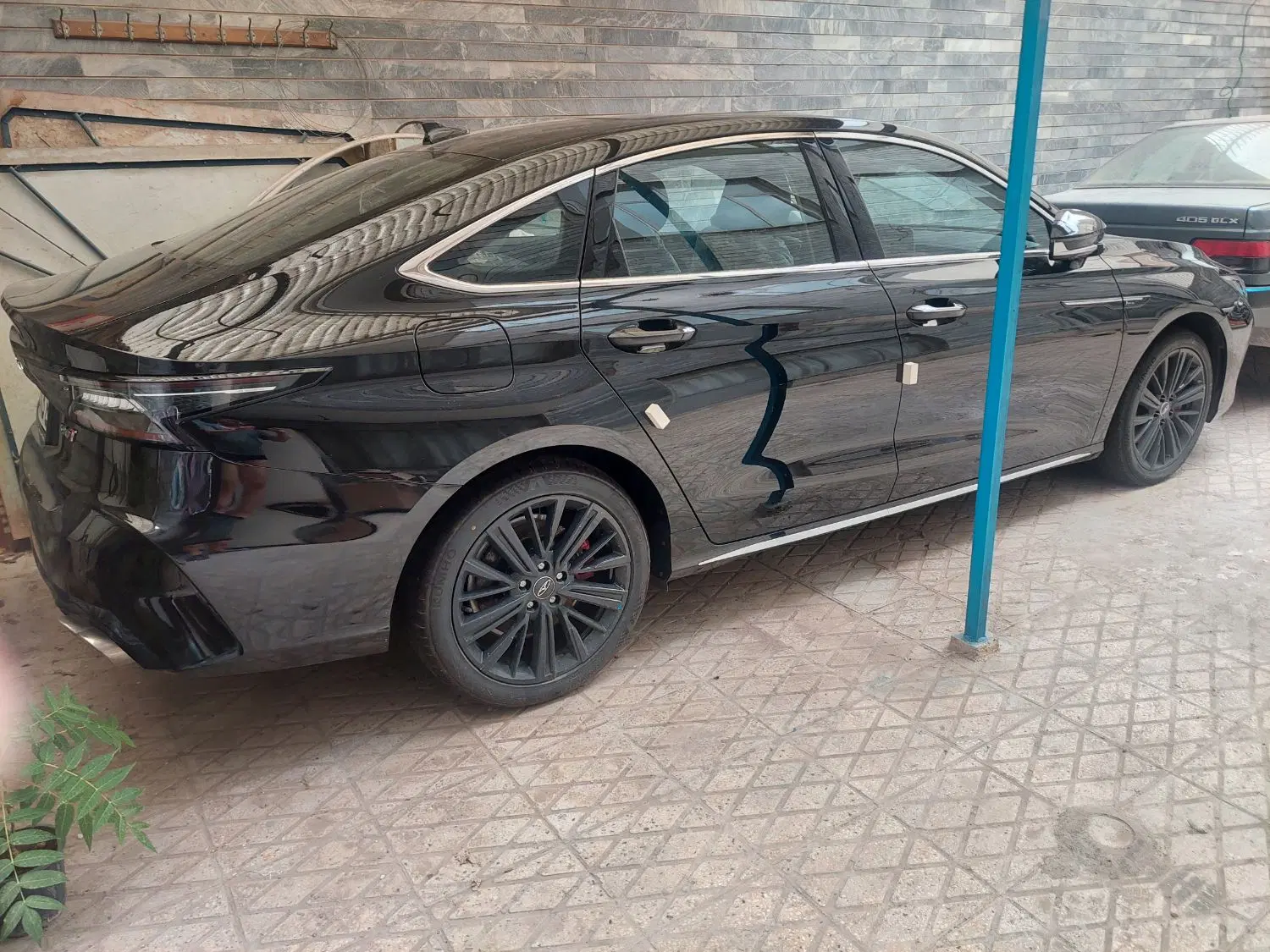 خودرو فونیکس، آریزو 8 آگهی ann_24349399