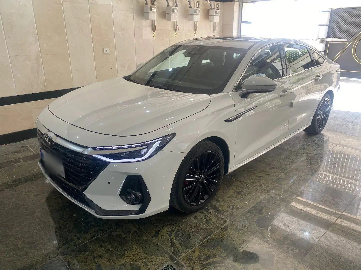 خودرو فونیکس، آریزو 8 آگهی ann_24358724