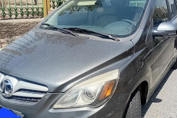 خودرو بایک، سابرینا مونتاژ آگهی ann_24369330
